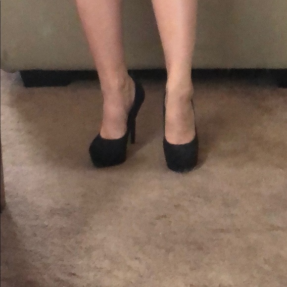 Black Steve Madden platforms - Picture 3 of 6